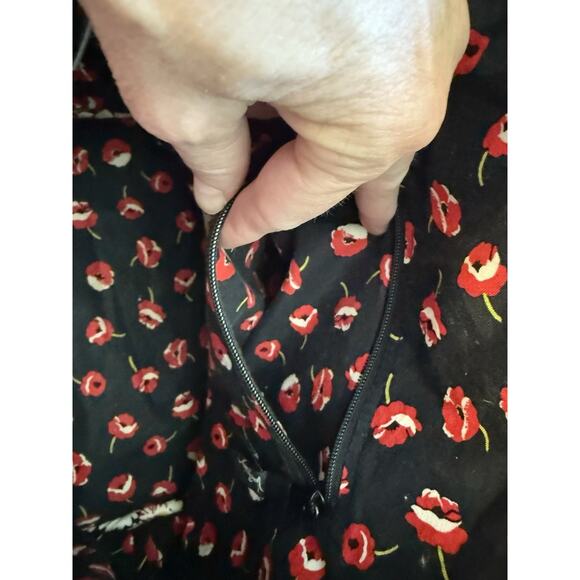 VERA BRADLEY ANGLE TOTE POPPY FIELDS Bag Rolled Handles Retired Pattern‎ - Picture 11 of 14